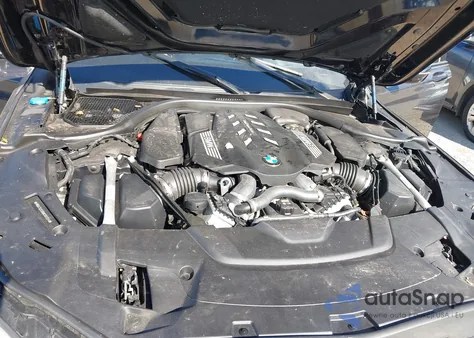 2022 BMW 750 I xDrive z USA, uszkodzony, nr VIN WBA7U2C00NCG91224